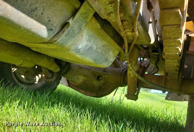 image for item KB9022 1985 Ford F350 pickup truck cab and chassis with tree spade