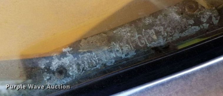 image for item KB9022 1985 Ford F350 pickup truck cab and chassis with tree spade