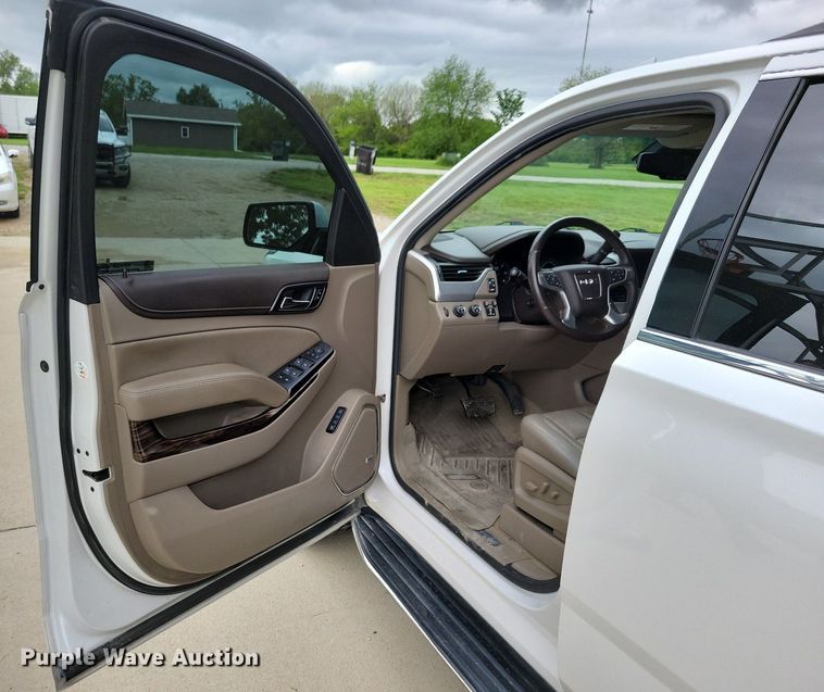 image for item KB9024 2017 GMC Yukon SUV