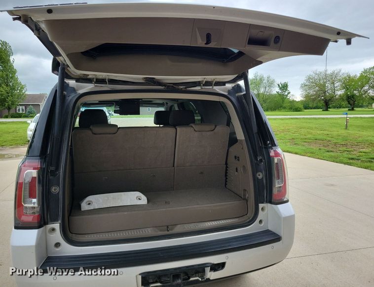 image for item KB9024 2017 GMC Yukon SUV