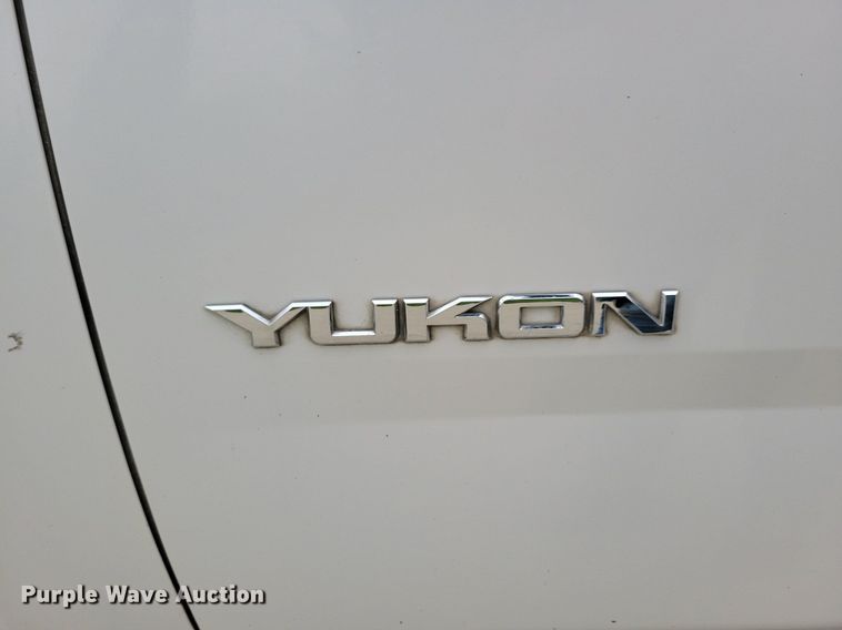 image for item KB9024 2017 GMC Yukon SUV
