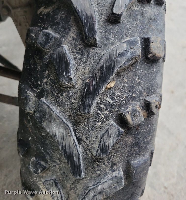 image for item KB9036 2004 Polaris Sportsman 500 HD ATV