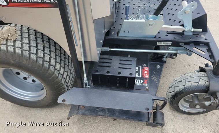 image for item KB9039 Dixie Chopper ZTR lawn mower