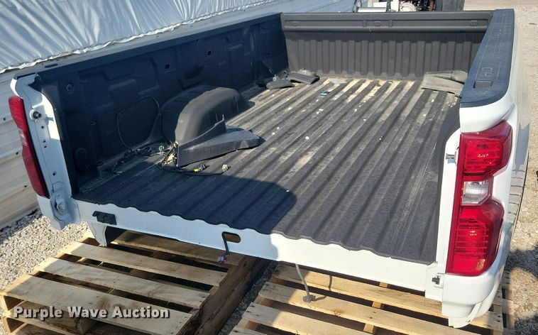 image for item KB9047 Chevrolet  Silverado HD pickup bed