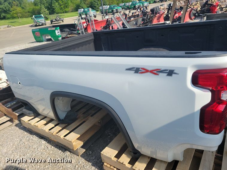 image for item KB9047 Chevrolet  Silverado HD pickup bed