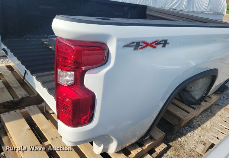 image for item KB9047 Chevrolet  Silverado HD pickup bed