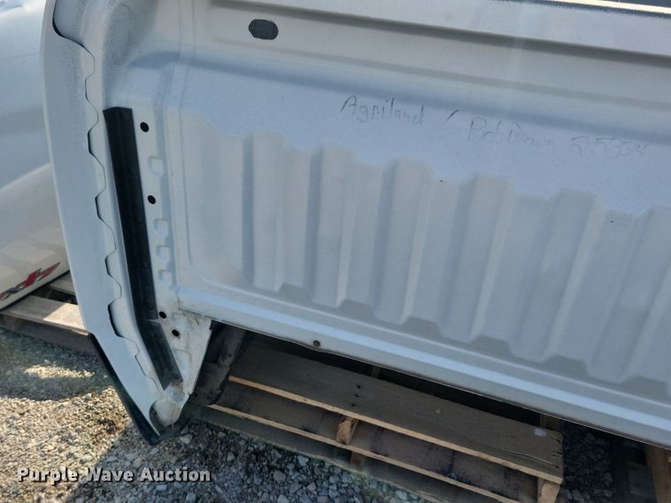 image for item KB9047 Chevrolet  Silverado HD pickup bed