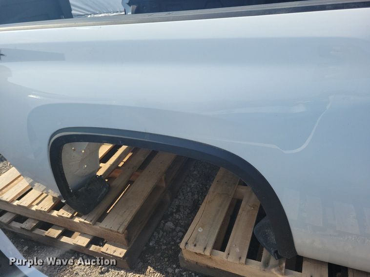 image for item KB9047 Chevrolet  Silverado HD pickup bed