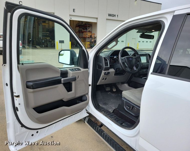 image for item KB9053 2017 Ford F150 Crew Cab pickup truck