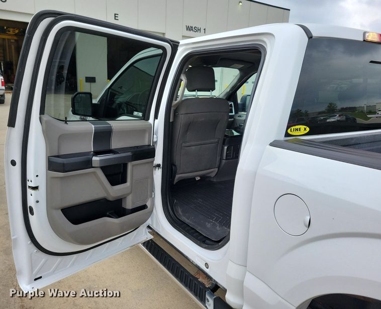 image for item KB9053 2017 Ford F150 Crew Cab pickup truck