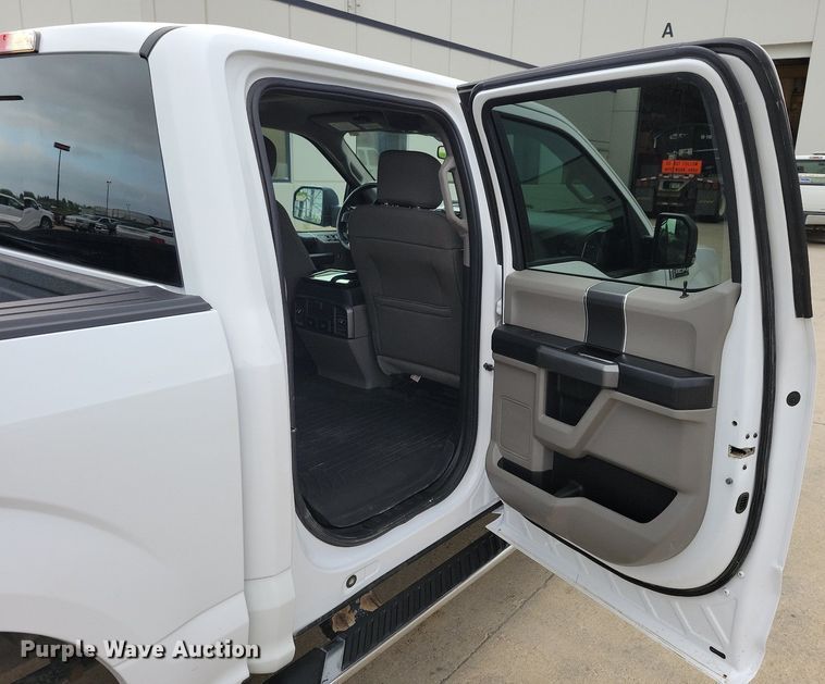 image for item KB9053 2017 Ford F150 Crew Cab pickup truck