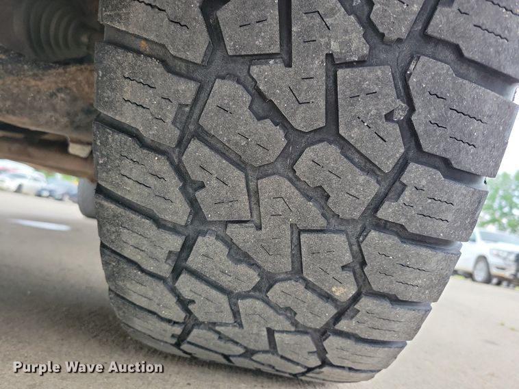 image for item KB9053 2017 Ford F150 Crew Cab pickup truck