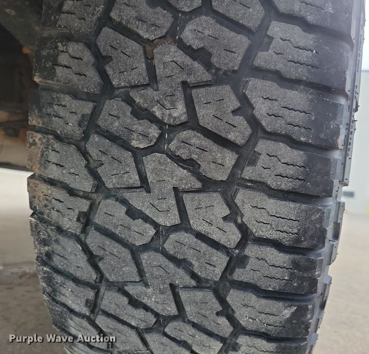 image for item KB9053 2017 Ford F150 Crew Cab pickup truck