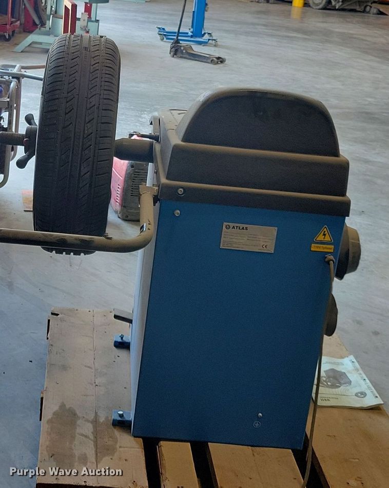 image for item KB9056 2019 Atlas WB-11 tire balancer