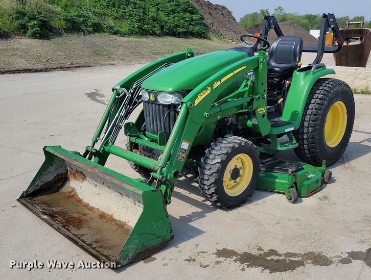 image for item KB9057 2007 John Deere 3320 MFWD tractor