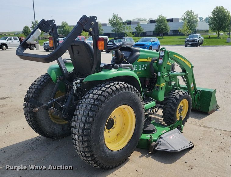 image for item KB9057 2007 John Deere 3320 MFWD tractor