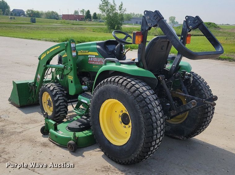 image for item KB9057 2007 John Deere 3320 MFWD tractor