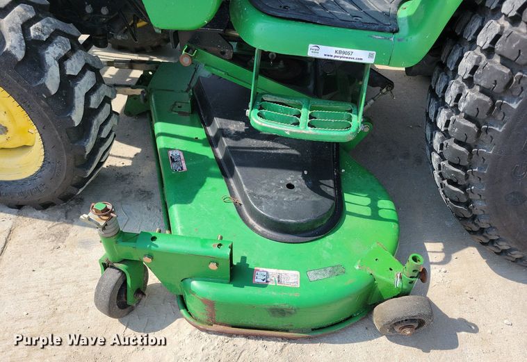 image for item KB9057 2007 John Deere 3320 MFWD tractor
