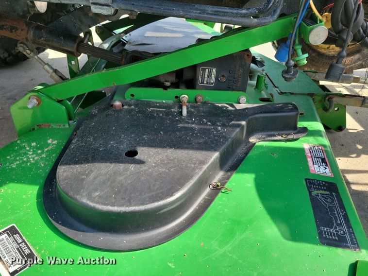 image for item KB9057 2007 John Deere 3320 MFWD tractor