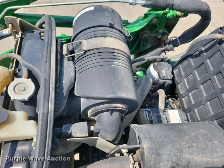 image for item KB9057 2007 John Deere 3320 MFWD tractor