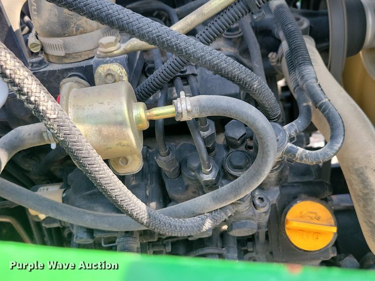 image for item KB9057 2007 John Deere 3320 MFWD tractor