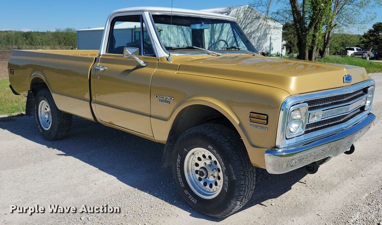 image for item KB9060 1970 Chevrolet  K10 pickup truck