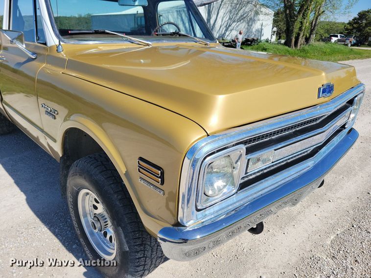 image for item KB9060 1970 Chevrolet  K10 pickup truck