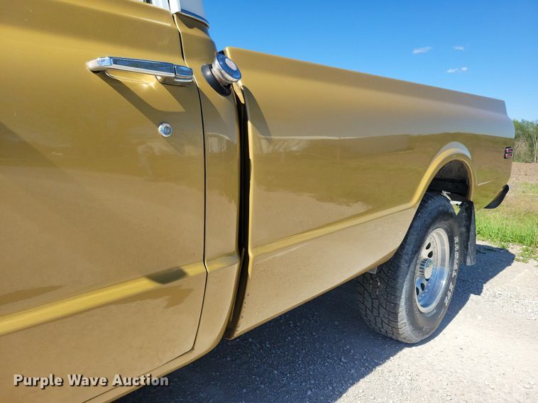 image for item KB9060 1970 Chevrolet  K10 pickup truck