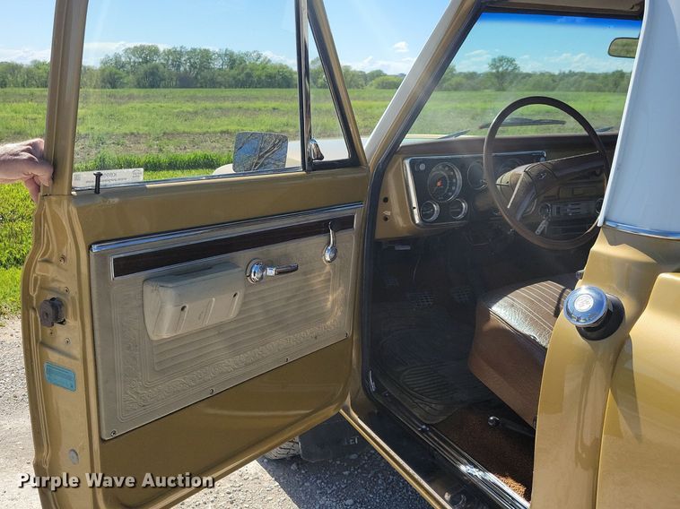 image for item KB9060 1970 Chevrolet  K10 pickup truck