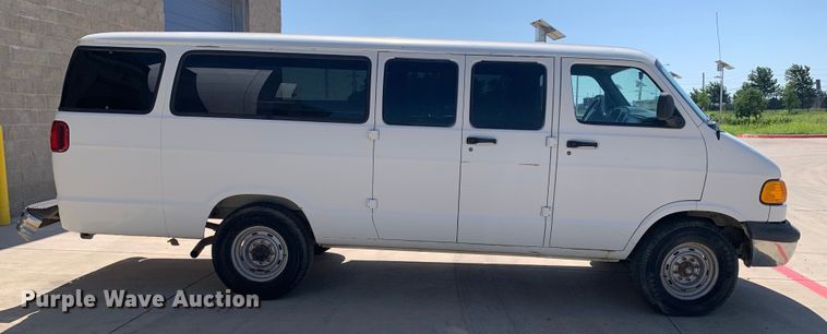 image for item KX9997 1998 Dodge Ram 3500 van