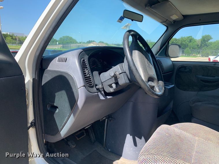 image for item KX9997 1998 Dodge Ram 3500 van