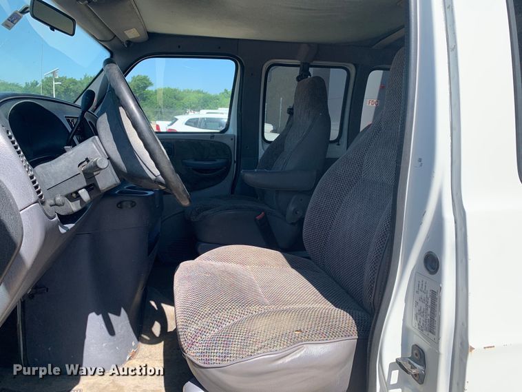 image for item KX9997 1998 Dodge Ram 3500 van