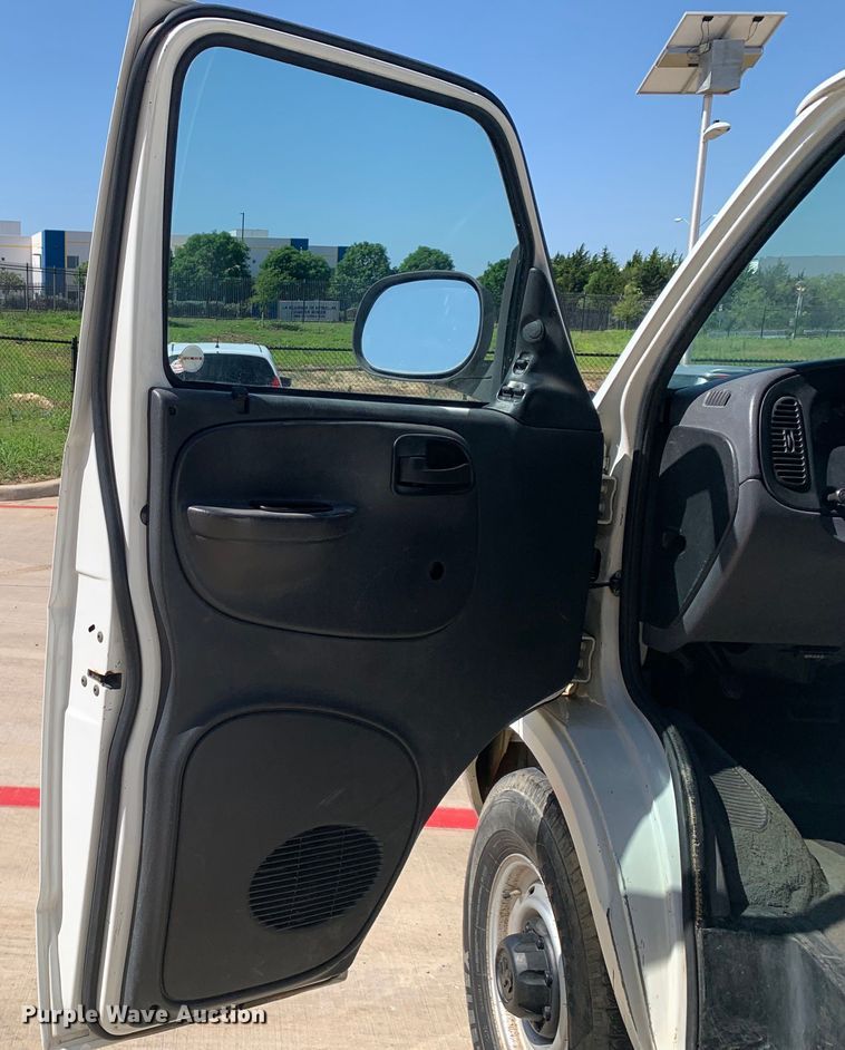 image for item KX9997 1998 Dodge Ram 3500 van