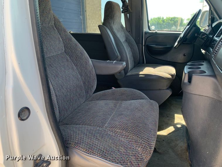 image for item KX9997 1998 Dodge Ram 3500 van