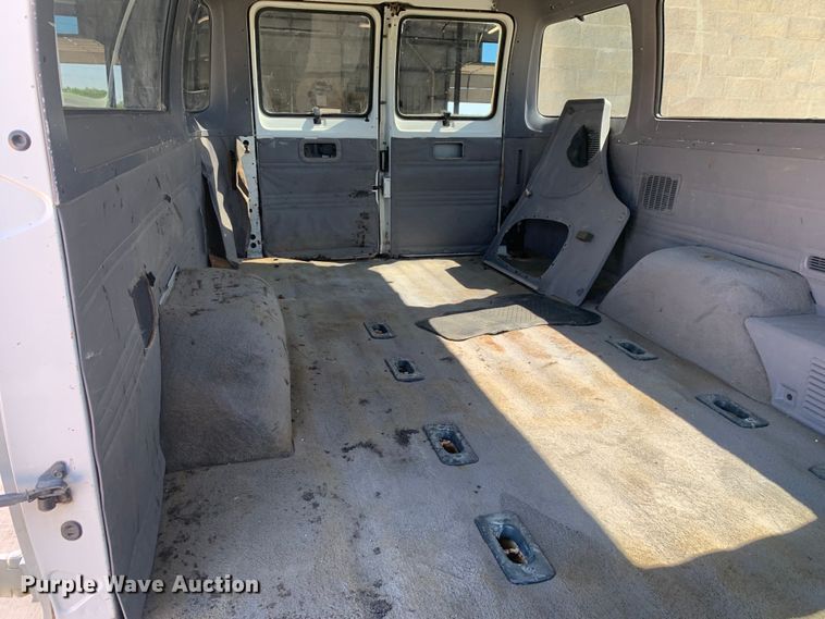 image for item KX9997 1998 Dodge Ram 3500 van