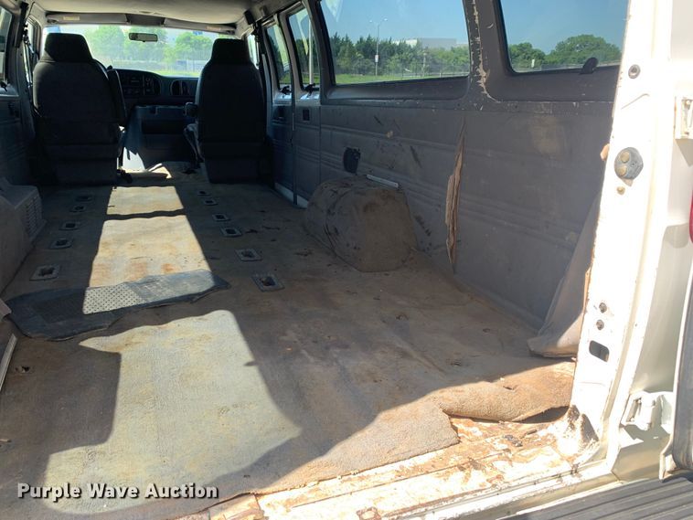 image for item KX9997 1998 Dodge Ram 3500 van