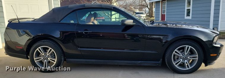 image for item LC9853 2010 Ford Mustang convertible