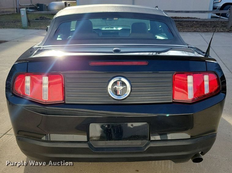 image for item LC9853 2010 Ford Mustang convertible