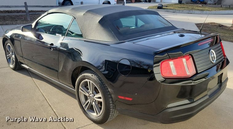 image for item LC9853 2010 Ford Mustang convertible
