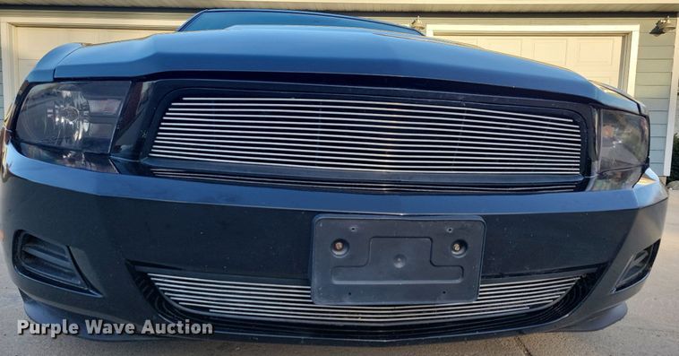 image for item LC9853 2010 Ford Mustang convertible