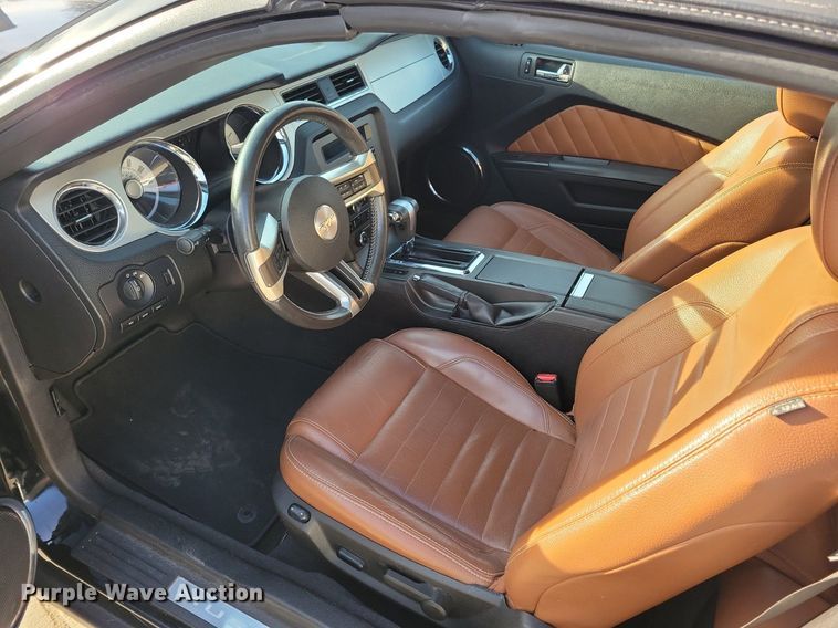 image for item LC9853 2010 Ford Mustang convertible