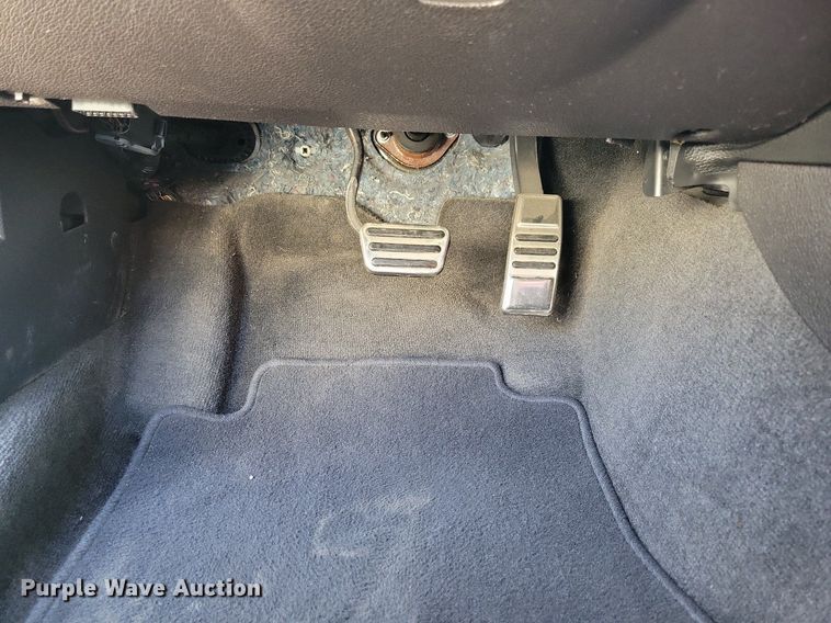 image for item LC9853 2010 Ford Mustang convertible