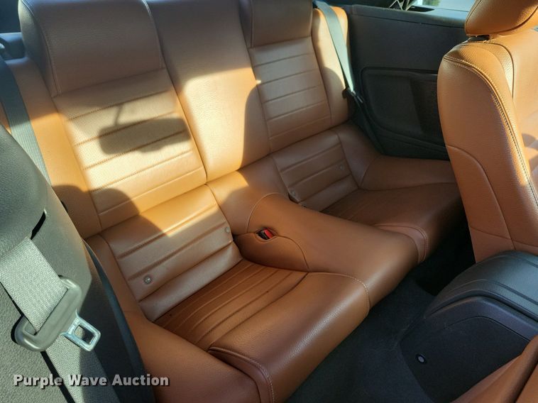 image for item LC9853 2010 Ford Mustang convertible