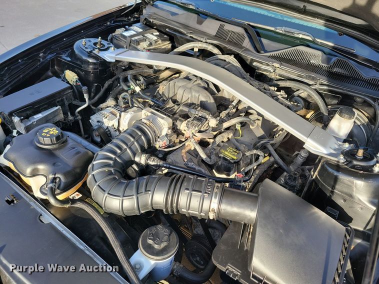 image for item LC9853 2010 Ford Mustang convertible