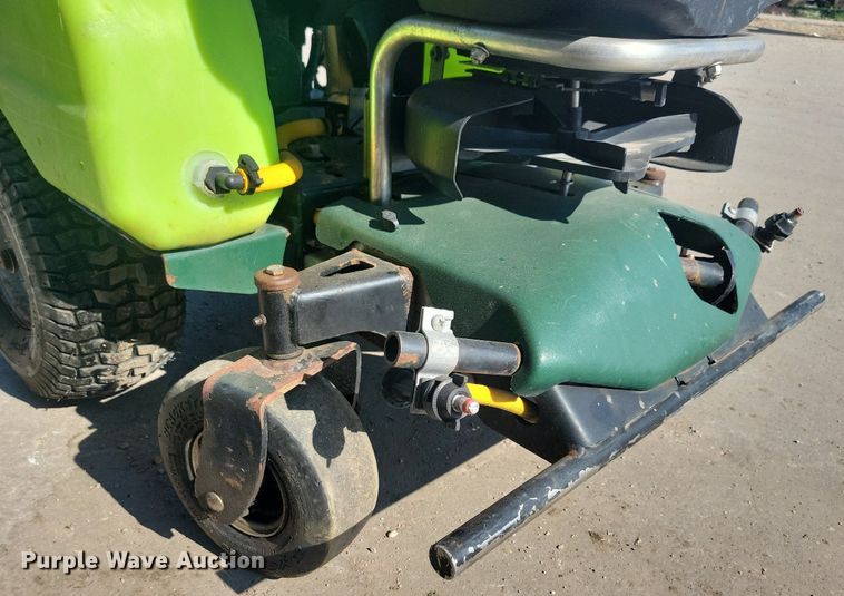 image for item LD9036 Turfco T1000 applicator