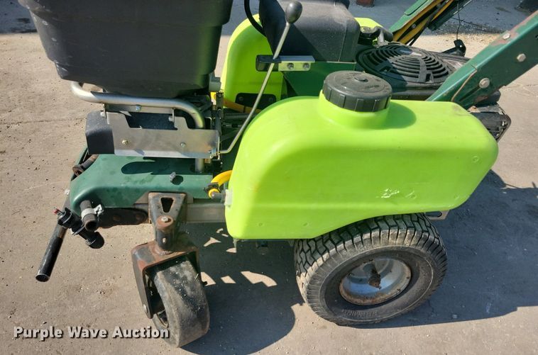 image for item LD9036 Turfco T1000 applicator