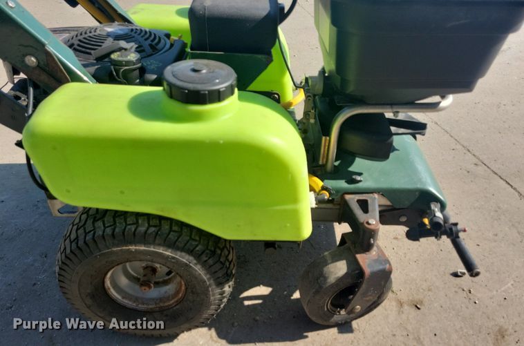 image for item LD9036 Turfco T1000 applicator