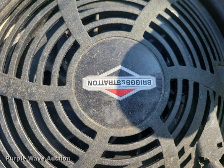 image for item LD9036 Turfco T1000 applicator