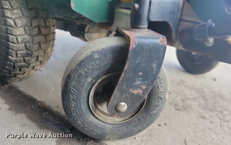 image for item LD9036 Turfco T1000 applicator