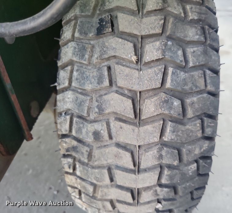 image for item LD9036 Turfco T1000 applicator